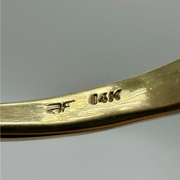 Solid 14k Gold Bracelet / Emerald / 7.7g / 7” wrist - Picture 9 of 10